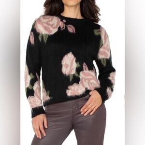 NWT Drop Neck Floral, soft sweater with a few splashes of sage green. Lovely